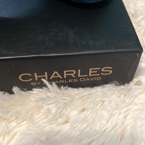 CHARLES by Charles David - Picture 2 of 7
